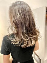 エミヲ 石川町(emiwo)&nbsp;ハイライト　フォギーベージュ