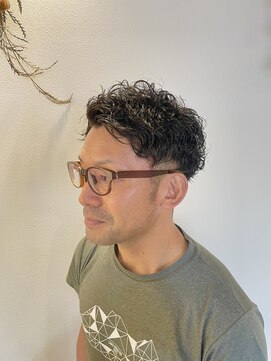 メロウ(mellow) スパイラルパーマ/メンズカット/メンズパーマ/ビジネスパーマ