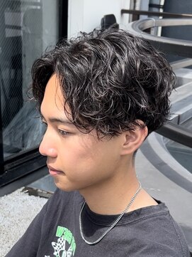 リベル(LIBER) メンズカット/メンズ/スパイラルパーマ/眉毛/八王子駅/岩名