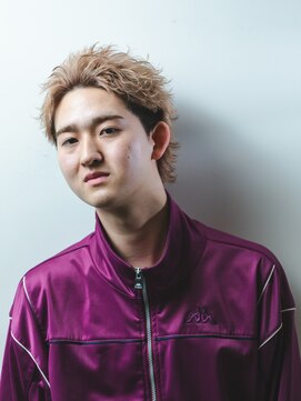 バック(BUCK) ぶち上げスパイカーショート