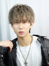 【多めハイライトマッシュ】前頭ブリーチより派手じゃない!ブリーチカラー