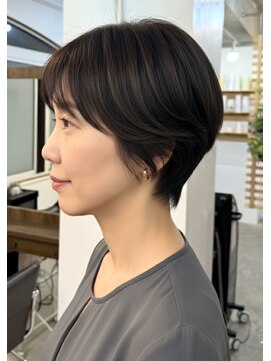 大人ショートボブ/レイヤーショート/白髪ぼかし/30代40代50代