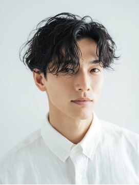 ビフィーノ リルネ フォー メン(Bifino Rilune for men) 雰囲気で魅せる大人フェザーパーマ