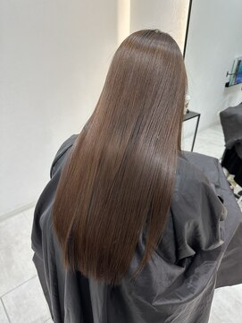 ジーナ 吉塚(Zina) 艶ストレート ココアブラウン【福田れん】吉塚美容室 髪質改善