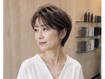 アリレイナ 上大岡(ARIREINA)の写真/脱白髪染めで自然な美しさへ♪白髪ぼかしとハイライトで叶える大人女性の艶髪・美髪に