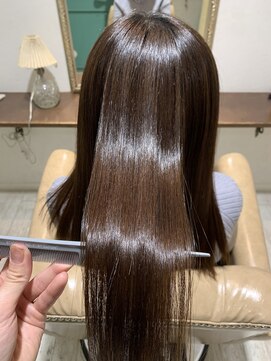 アルコイリスバイドールヘアー(ARCOIRIS by Dollhair) ダークアッシュストカール暖色系カラーグラボブ都島髪質改善大阪