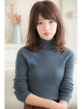 リトル 所沢(little) 顔周りにランダム揺れるスウィートロブ