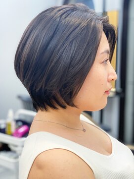 カーサ バイ ハミュウ たまプラーザ(CASA by Humium) 20代30代40代大人可愛い小顔ひし形ショートアッシュブラウン