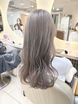 テトラ バイ ネオリーブ 横浜西口店(tetra by neolive) 柔らかいグレージュカラー**【横浜/横浜駅】