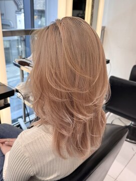 エアー 銀座タワー(AIR) レイヤーカット/ブリーチ/ハイトーンカラー/ダブルカラー