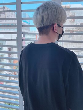 ジーナ 天神(Zina) ホワイトブロンド