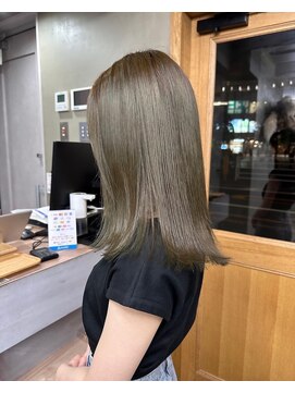 ディッシィ 立川(D'ICI) オリーブカラー