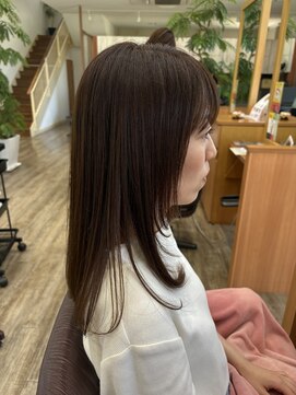 アン アオヤマ(Ann AOYAMA) ナチュラルレイヤーストレート