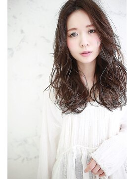 ラフィス ヘアー ピーチ 岡山店(La fith hair peach) 【La fith】 大人可愛いロングウェーブスタイル
