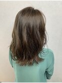 髪質改善アッシュオリーブブラウン ゆるふわウェーブロング 2