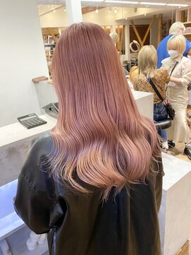 モーブ 代官山(mauve) ピンクベージュ『代官山』 担当 飯村 奎太