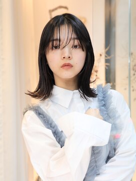 エムスラッシュ ストリートマーケット スマートサロン センター北(M.SLASH) 長めバング/透け感/黒髪/外ハネ/ウェットヘア/センター北