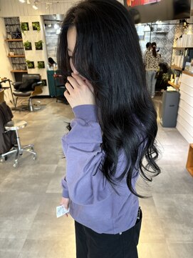 ソソグバイルノン(sosogu by Lunon) 赤みなし！透明感たっぷりダークシルバー！