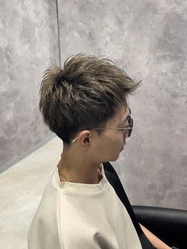 バディ(BUDDY) シャドールーツショート