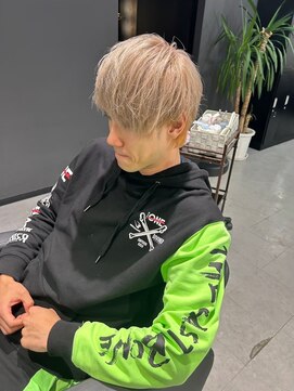 キング 枚方店(K!ng) 縮毛矯正髪質改善ハイライトレイヤーカット枚方美容室エクステ