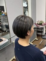 ヤクリ(YAKURI) ショートボブ