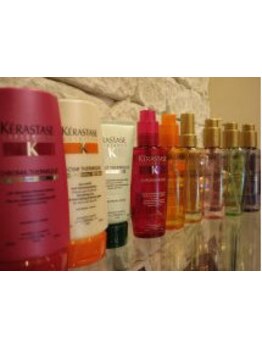 乾燥に負けないきれいに潤うツヤ髪に！お悩みやダメージレベルに合わせて選べるケラスターゼ使用サロン♪