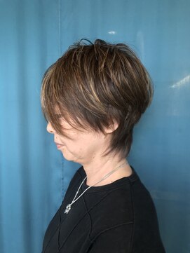 ビスヘアアンドメイク(BIS hair&make) ウルフレイヤー