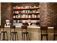 こだわりのカウンタースペース☆まるでカフェバーのような空間。