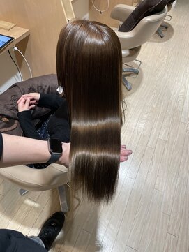 ロンドメリア 天神大名店(Lond Melia) 髪質改善縮毛矯正でツヤサラストレート 髪質改善/艶髪/縮毛矯正/