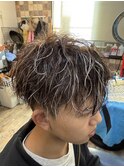 ツーブロックカット、メッシュカラー
