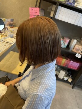 アチーブリス(achieve Liss) ハイトーンダブルカラーミニボブ透明感ベージュ髪質改善20代30代