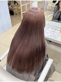 ピンクベージュ