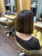 Before：白髪染めの繰り返しで乾燥・硬さが気になる髪