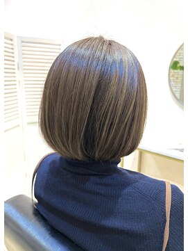 ピアーネ(PIANE) ふんわりボブ/ハイライトカラー/明るめオリーブベージュ