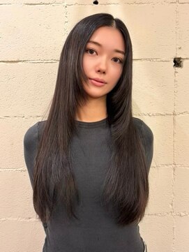 ランプ 代官山(the lamp) 艶髪アッシュブラック髪質改善レイヤーカットロング