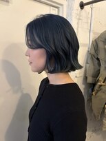 ユヌ(UNU)&nbsp;深みのあるネイビーブルー◯ボブ