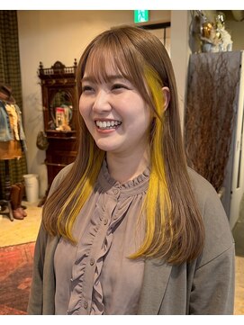 グッドフェローズ ミナミホリエ(GoodFellas minamihorie) 大人可愛いロングレイヤー×羽エクステカラーデザイン