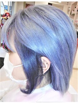 デザインヘアーピアジェ 八木店(DESIGN HAIR PIAGET) ☆キララTR・ブルー系のツートンインナーカラーでオシャレに艶々