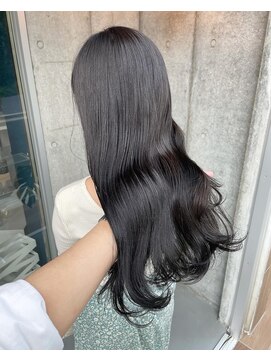 サク(Sac.) 赤み消しグレージュカラーSac.栃木優佑