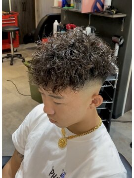 ダズ(Dazz) 外国人風スペインカール