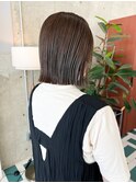 切りっぱなしボブ×ブラウンベージュ