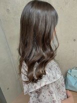 エウペ 渋谷(WEUPE)&nbsp;斜めバング/グレージュカラー/デザインカラー/シルキーベージュ