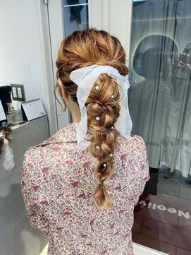テトラ バイ ネオリーブ 横浜西口店(tetra by neolive) ＊編みおろしポニーテール＊[横浜/ヘアセット]