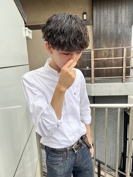 アイズ 海老名(AIZU) ツイストスパイラルパーマ メンズパーマ メンズカット 眉毛