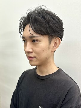 パークレーン アイス イヴェン(park lane ICI yeven) メンズパーマフェザーパーマ20代30代韓国ニュアンス毛流れ