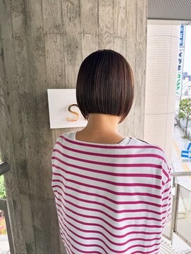 シー 柏(sii.) ぱつっとボブ