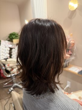 ティガ ヘア(Tiga hair) くびれミディアム