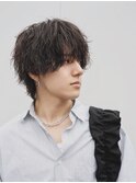 毛流れヘア金髪ナチュラルセンターパートツーブロック