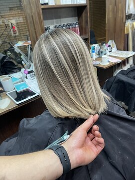 ラフ(LAFF) #黒髪#ボブルフ#ネビージュ#小顔#ワンレン