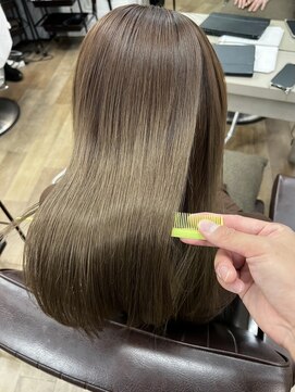 ヘアーアイスカルテット(HAIR ICI QUARTET) 透明感ブリーチなしシルバーアッシュグレージュ艶カラー